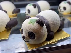 -雍容荟帝王蟹活龙虾展台自助(IFS黑金店)