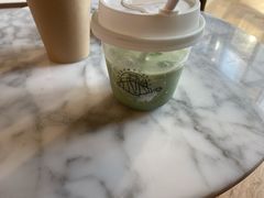 抹茶牛奶-不正咖啡(万达尊店)