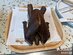 -小董哥烤串·爆汁大油边(故宫店)