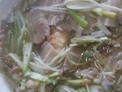 -金卯白肉罩火烧