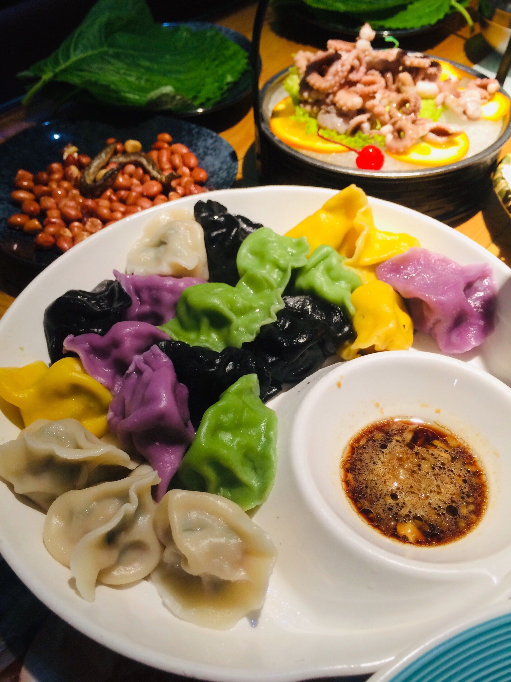 来青岛,怎么能不吃一顿海鲜饺子🥟呢?