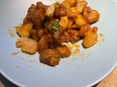 菠萝咕咾肉-蜜桃餐厅·伴山(绿宝广场店)