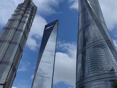 -陆家嘴空中步行连廊