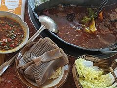-赵美丽·重庆社区火锅·直营店(火车东站·中豪国际店)