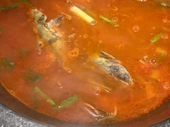 -野山舂·贵州现舂酸汤火锅(鸿通城店)