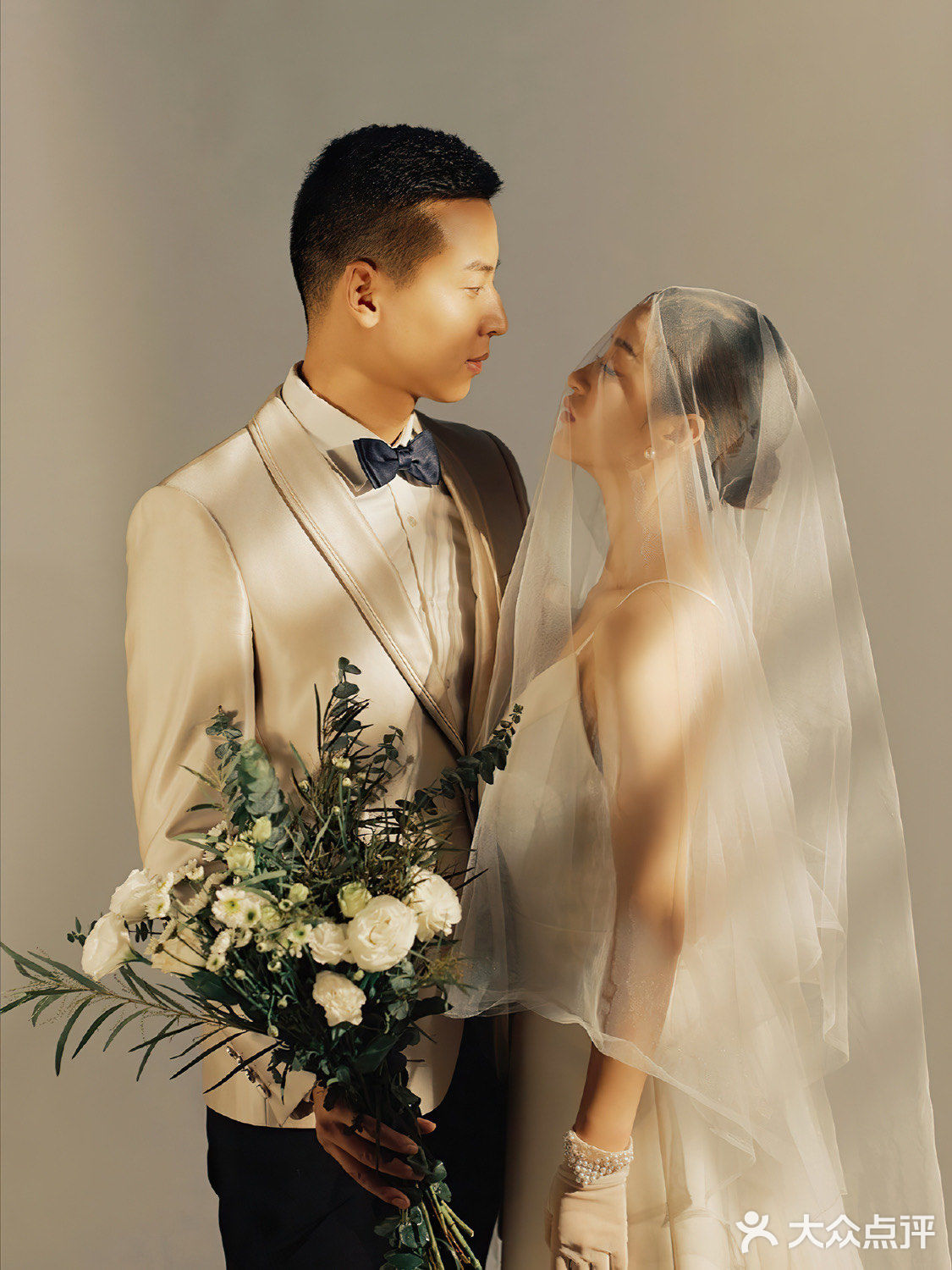 热度非常高的婚纱照风格＿光影💡婚纱照