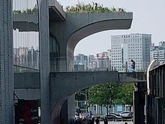 -龙美术馆西岸馆-停车场