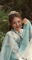 -一揽芳华汉服旗袍体验馆(拙政园店)