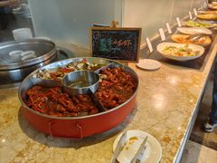 -大中华希尔顿酒店-念自助餐·嗨啤·小龙虾