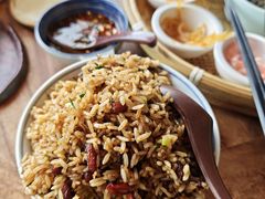 -包整·丝娃娃(一览甲秀楼风景店)