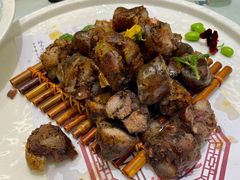 手掰肠-绫罗岛海鲜私房菜(鸭绿江边店)