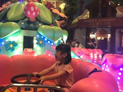 -蓝精灵乐园·世茂精灵之城主题乐园