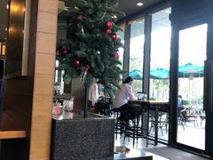 -星巴克臻选(深圳龙华红山天虹店)