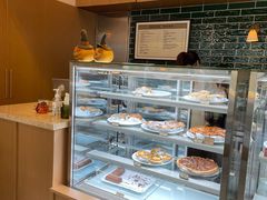 面包甜点陈列柜-Pie Bird(新闸路店)
