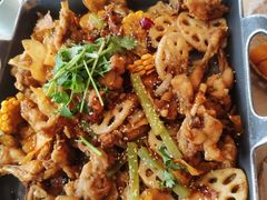 招牌悦蓉牛蛙干锅-精悦蓉(松江万达广场店)