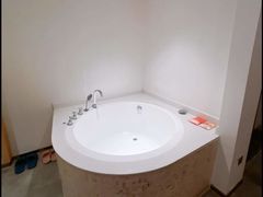 -曼谷一号酒店(深圳龙华大浪商业中心店)