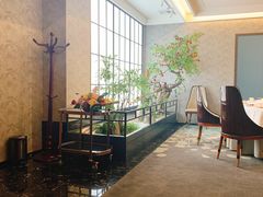 -龙船人海鲜城(长治路店)