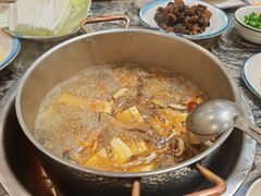 -乳仔牛牦牛汤锅 烤羊排(松潘古城店)
