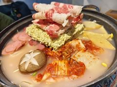 -屋里家延边朝鲜族冷面(梅林3店)