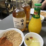蒲公英丽江石板烧烤甘家寨店的招牌菜品，真是让人垂涎欲滴！
