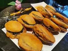 虾肉茄盒-川旺角川粤融合菜•海景餐厅(星海广场店)