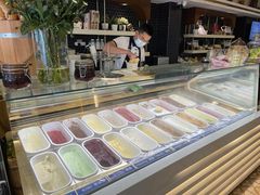 -MADO冰淇淋咖啡馆(淘金店)