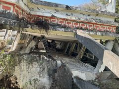-四川汶川特大地震漩口中学遗址