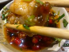 -老牌坊云南鱼豆花火锅(爱建店)
