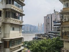 -白象居