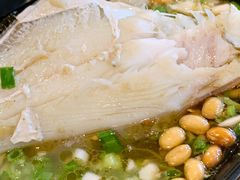 酸汤耗儿鱼-川东长筷子耗儿鱼(万象润街店)