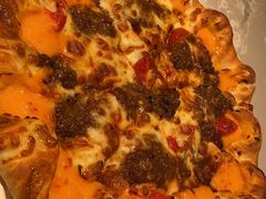 路易安娜风味牛肉搭配咸蛋黄卷边-必胜客(远大路店)