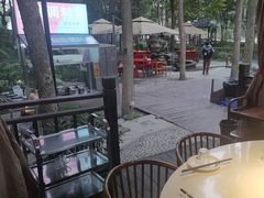 -二荆条·蜀鲜汇城市森林火锅