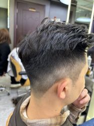 -藤野造型烫发染发