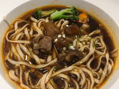 -康师傅私房牛肉面(马泉营奥莱店)
