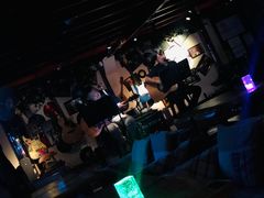-南锣鼓巷吉他吧(鼓楼店)