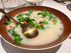 竹荪上汤豌豆尖-沿途四季·云南菜·诗酒茶(蓝色港湾店)