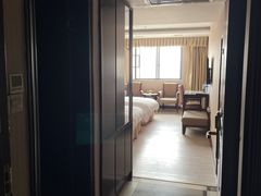 -金沙大酒店(广州金沙洲沙贝地铁站店)