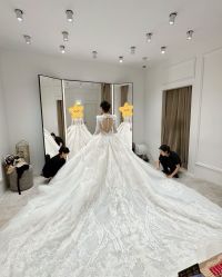 -Renee芮亦婚纱(原丽莎)
