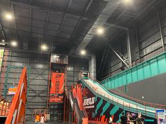 -极限PLAY运动娱乐新世界·团建派对潮玩休闲馆·室内蹦极高空游乐园