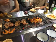 -马路牙子地桌烤肉(工体店)