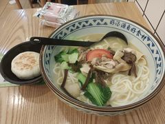 -蒙自源米线大王(信利城市广场店)