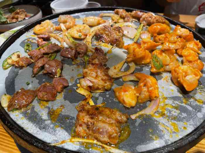 胖记烤肉(光谷步行街店)-"武汉烤肉必吃! 建议饭点前后去吃,以免等.