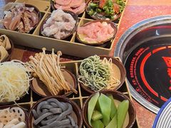 -赵美丽·重庆社区火锅·直营店(火车东站·中豪国际店)