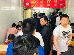-牛师傅牛肉面(尚隆路店)
