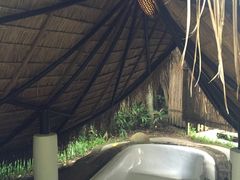 -Pai Island Resort
