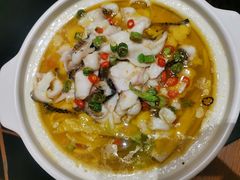 -呷湘厨·鱼汤捞饭·剁椒鱼头·辣椒炒肉(国家会展中心店)