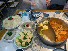 -潮汕酱记鲜牛肉火锅(欧尚店)