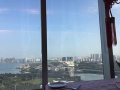 -黄金海景大酒店-旋转餐厅
