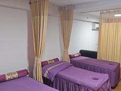 -顺则昌推按正骨理疗