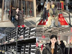 -王府井奥莱棋盘山小镇